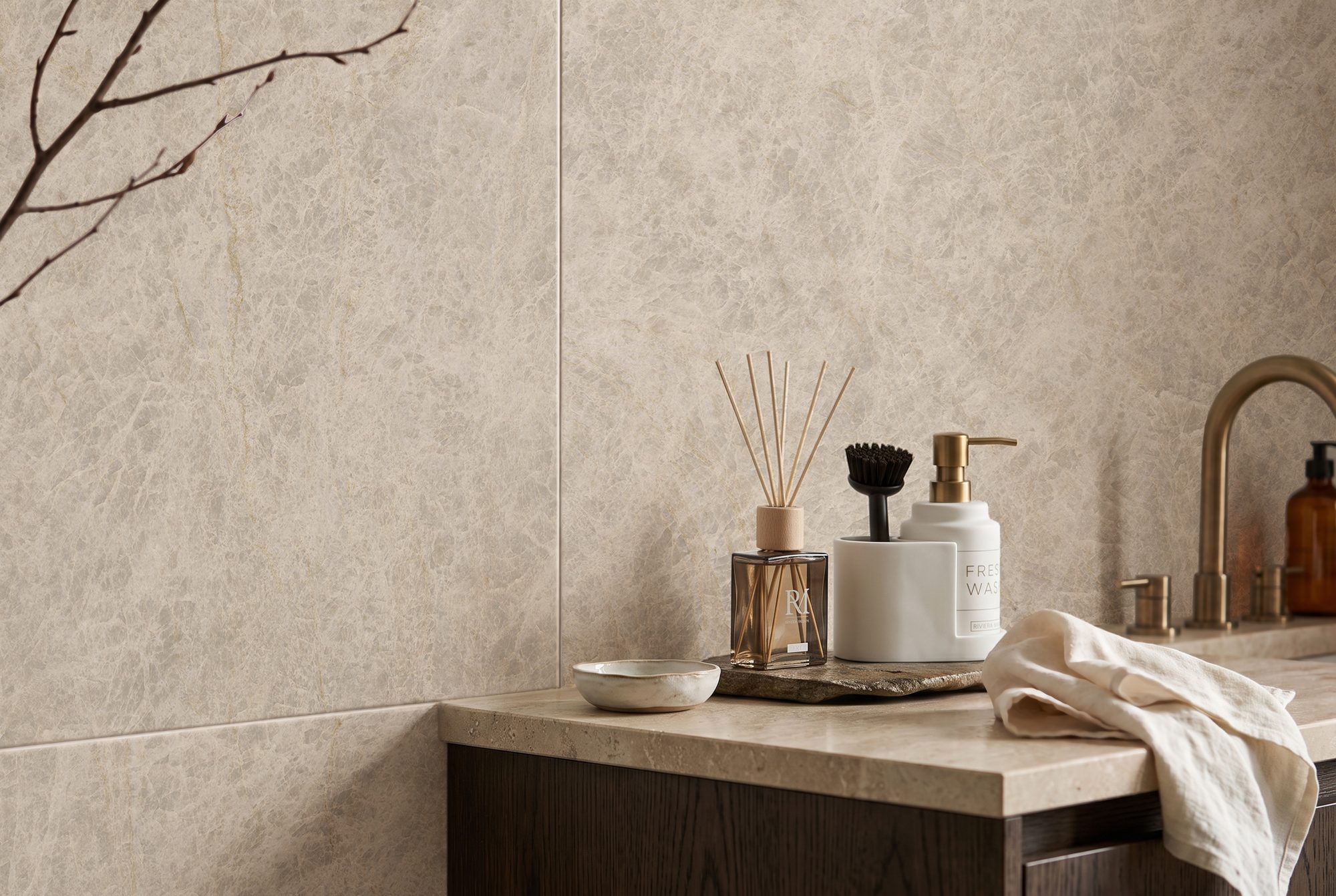 Elegant Marble — In het interieur
