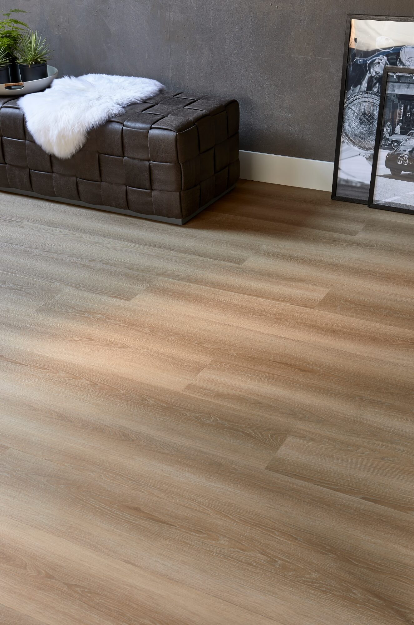 Interieur mit einem Long Island PVC-Boden von Rivièra Maison Flooring