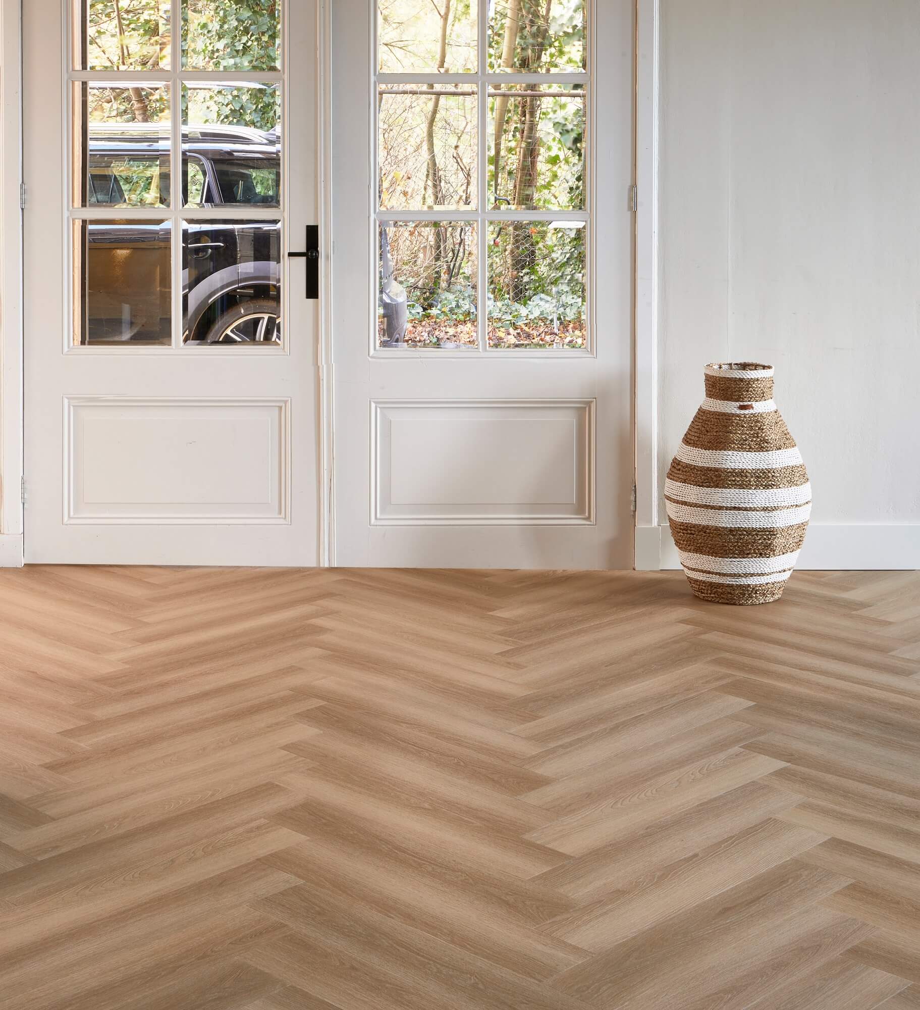 Interieur mit einem Long Island PVC-Boden von Rivièra Maison Flooring